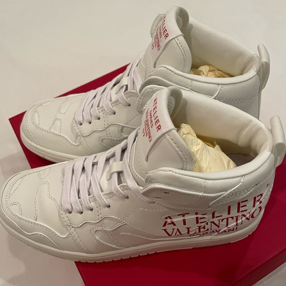 ❌SOLD❌ VALENTINO GARAVANI
White 07 Camouflage Edition Atelier Mid-Top Sneakers - Picture 2 of 16